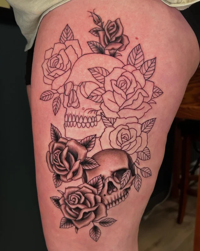 Got a good start on this piece a few days ago!  Skulls and roses will always be two of my favorite things to tattoo!  Thank you so much @aweisbeck1 💀🌹