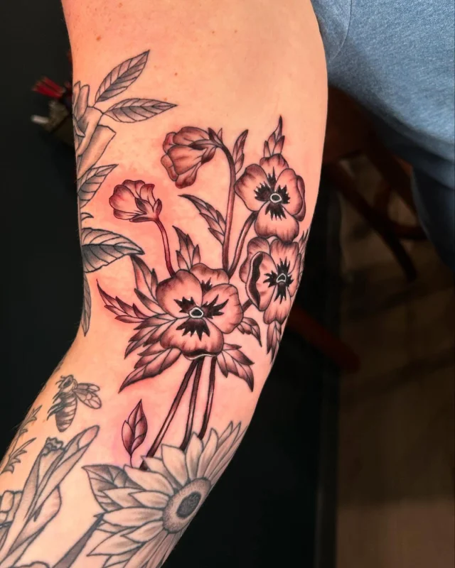 Finished off some areas and added a butterfly to Katies arm last week!  Can’t wait to get back into this piece!  Thank you Katie!