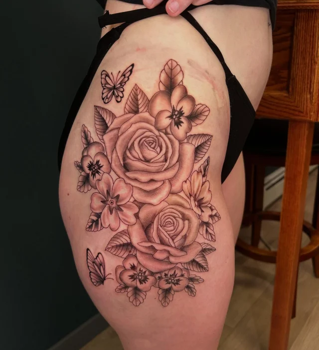 Thank you @rhyleedrees for hanging tough and sitting for a full day!  Super fun piece! 🌹✌🏻