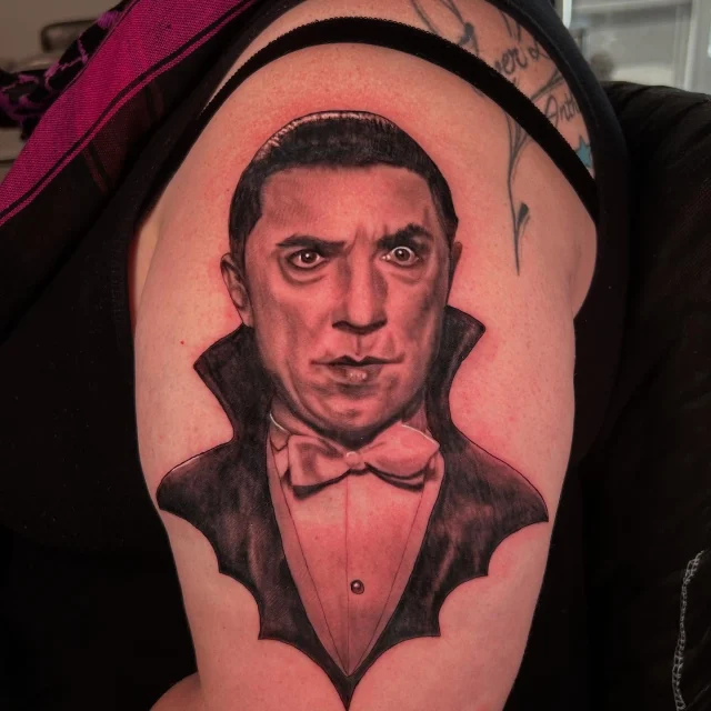 Thank you so much @abort_desire for being awesome and always getting super cool stuff!  This one’s from a few weeks ago nonetheless, but it was a great challenge and I enjoyed tattooing it a ton! 🩸 🧛🏻‍♂️ 🩸