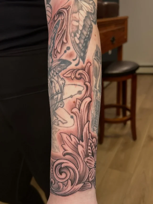 Thank you so much @hailey.rumpca.35 for getting some of my favorite stuff to tattoo!  Filigree is something I’ve been doing a lot of lately and I’m enjoying it throughly!  I’m fortunate to add these pieces next to some other incredible artists work on her arm!  Thank you for the trust! 🤙🏻🌿